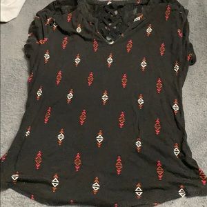 Black short sleeve shirt